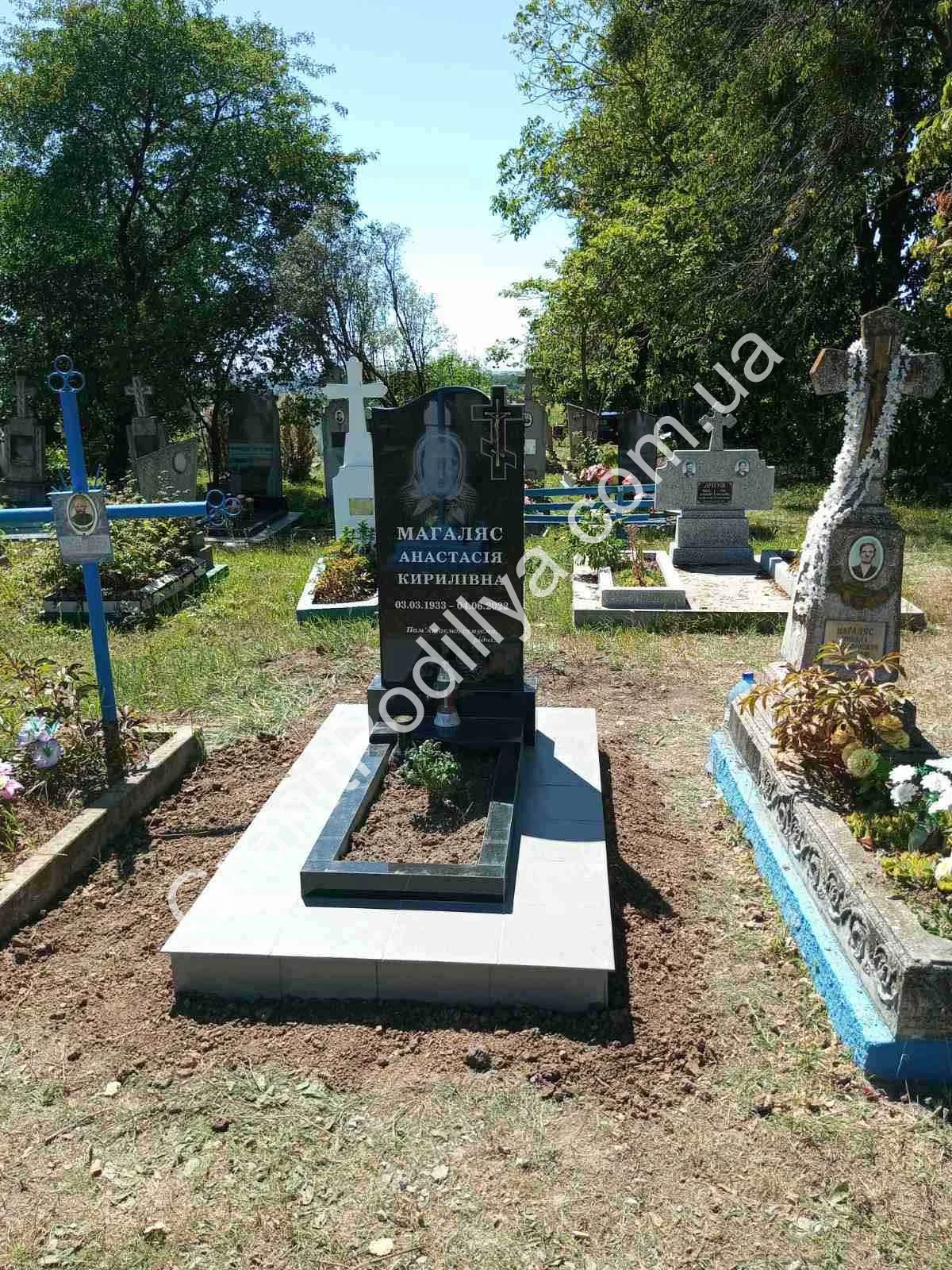 Подвійний пам'ятник з граніту - Кам'янець-Подільський | GranitPodillya